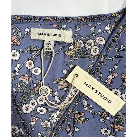 Max Studio Women Plus Size 1X Top Blouse floral Short Sleeve Blue Button NWT - Picture 3 of 8